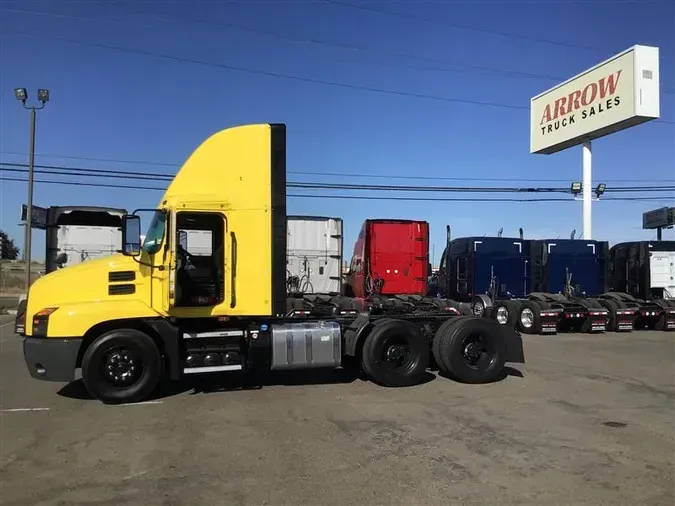 2023 MACK AN64T3f40ccd757a7b7c494550588acb57d54
