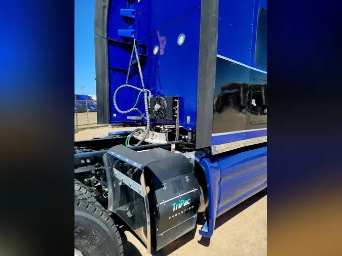 2020 Peterbilt 5793f419b80e8a7c11374ad976cadaa8340