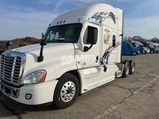 2017 FREIGHTLINER Cascadia