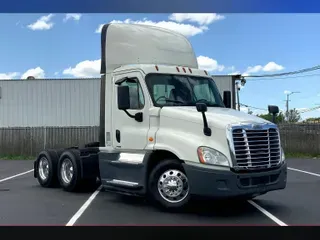 2017 Freightliner Corp. CASCADIA
