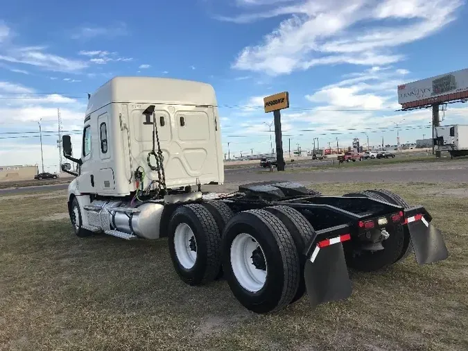 2019 Freightliner T12664ST