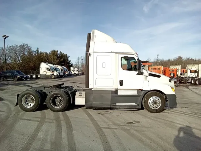 2020 Freightliner Cascadia