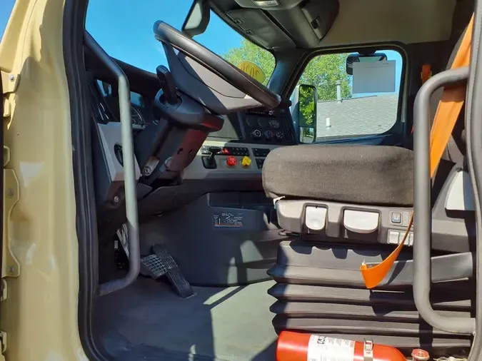 2020 FREIGHTLINER/MERCEDES NEW CASCADIA PX12664