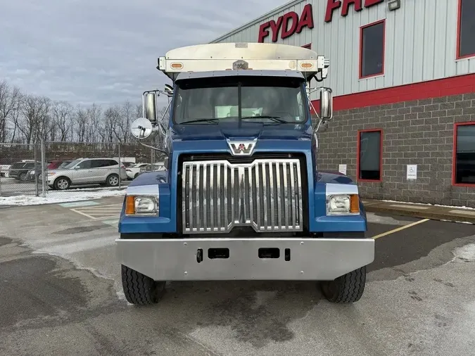 2015 Western Star 4700 SF3f507b4459d75a10aad9583f422b7e22