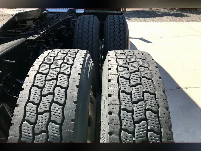 2022 INT LT625 6x4
