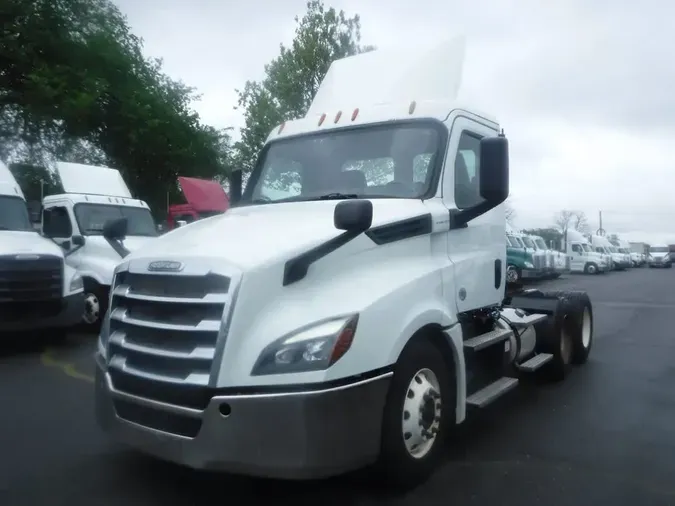 2019 FREIGHTLINER NEW CASCADIA PX126643f57ffc9f8df5132e5f30d73e08dfc64