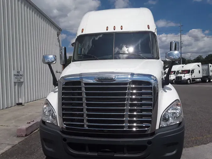 2019 FREIGHTLINER/MERCEDES CASCADIA 125