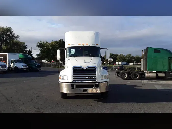 2018 Mack CXU (PINNACLE)3f5a0bd089490bffb068b1e06b21c379