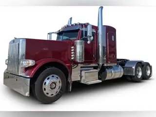 2022 Peterbilt 389