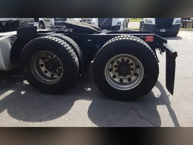 2020 Volvo VNL3003f675505876d60bb2acb74c4f0583eed