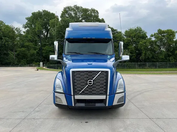 2019 VOLVO VNL64T860