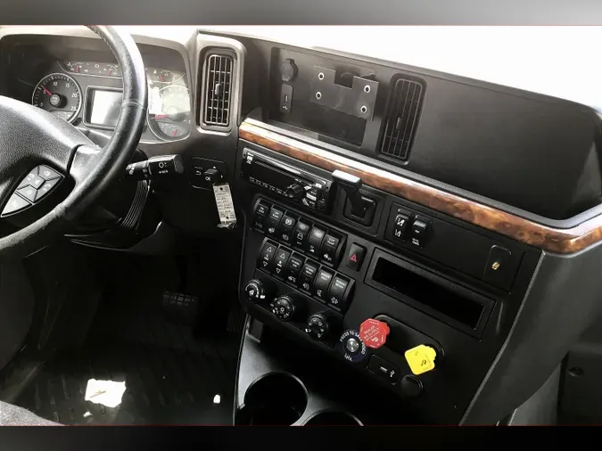 2021 INT LT625 6x4