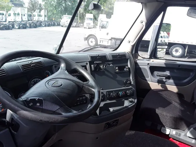 2018 FREIGHTLINER/MERCEDES CASCADIA 113