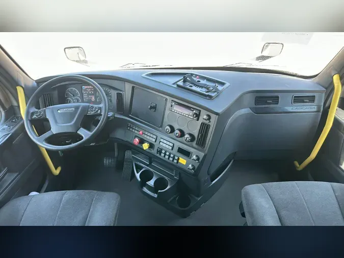 2024 Freightliner Cascadia 126