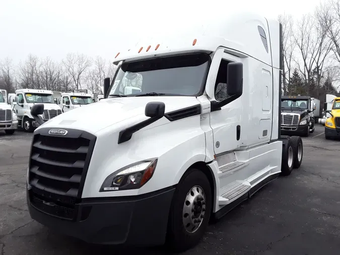 2021 FREIGHTLINER/MERCEDES NEW CASCADIA PX126643f7474e8d6e8574becf7d7eefaa882e0