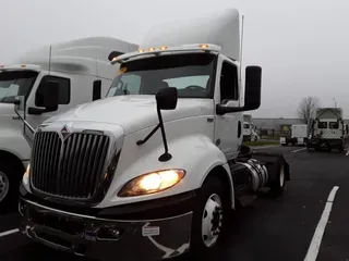 2019 NAVISTAR INTERNATIONAL RH613 DAYCAB S/A