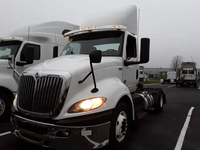 2019 NAVISTAR INTERNATIONAL RH613 DAYCAB S/A3f74fcc2a04e31462c9f70fe8f0eac63