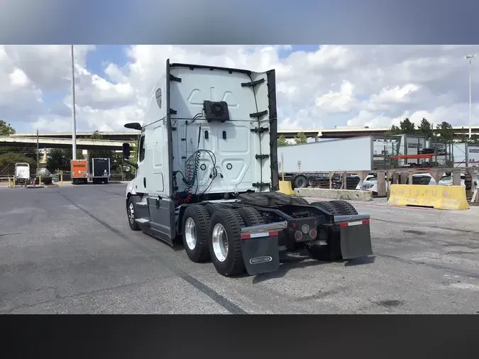 2022 Freightliner Cascadia 1263f758684c301a88fd567ced6e770f16c