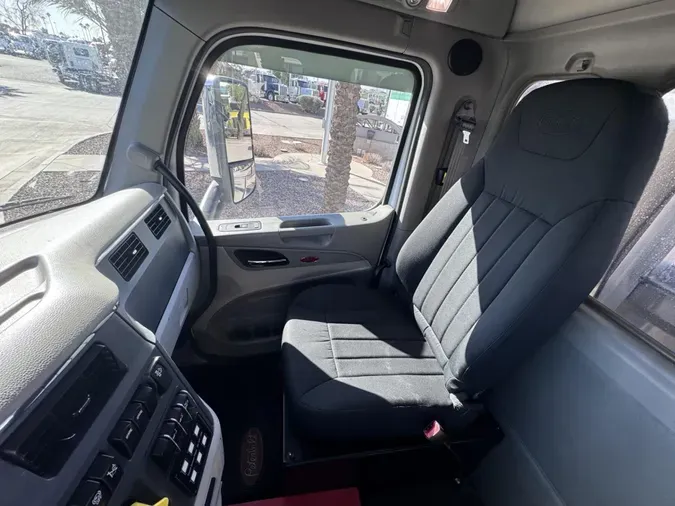 2020 Peterbilt 579