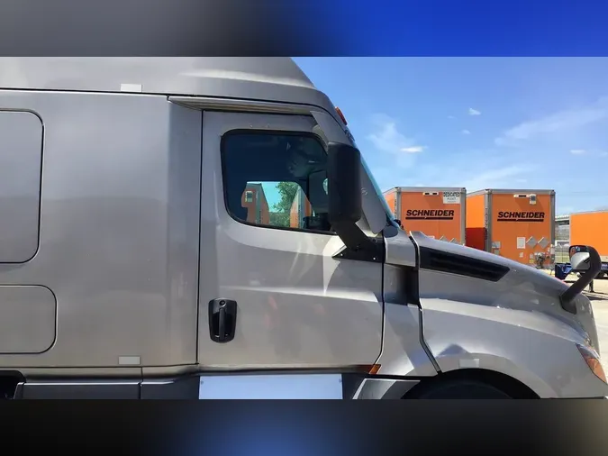 2024 Freightliner Cascadia 1263f7857cdd869a28469f7404f1d05a161