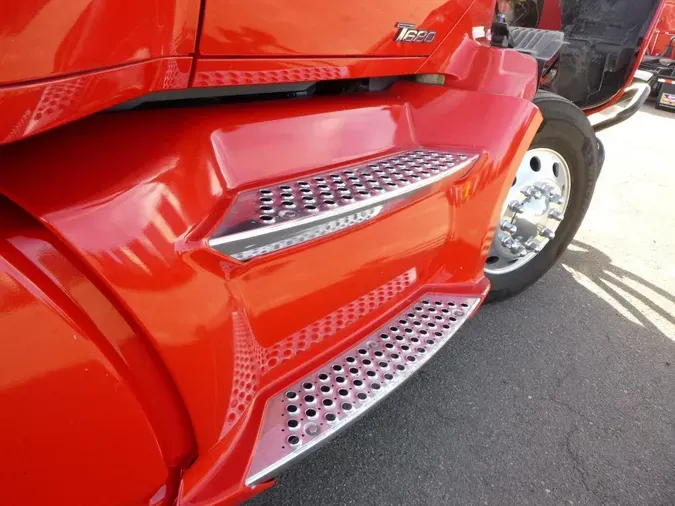 2021 Kenworth T6803f7b56b27c94fa5211906e901735f3a8