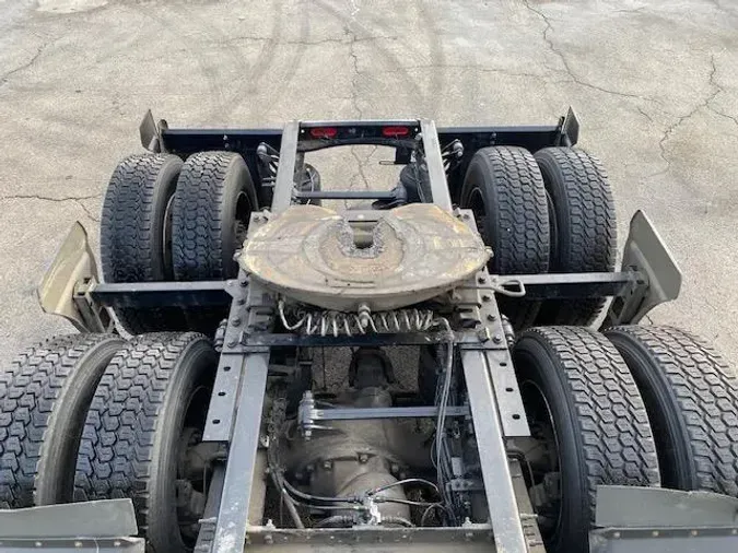 2023 Volvo VNR64T4003f7e5ba3b3da784b1339e6659f85a6c8