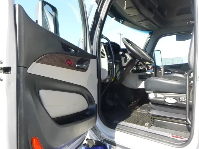 2022 Peterbilt 5793f7ed9062e0d21e9abaa261ab5dd294e