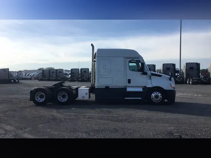 2021 Freightliner Cascadia 1263f8175618cf1de289782a90edc2f4585