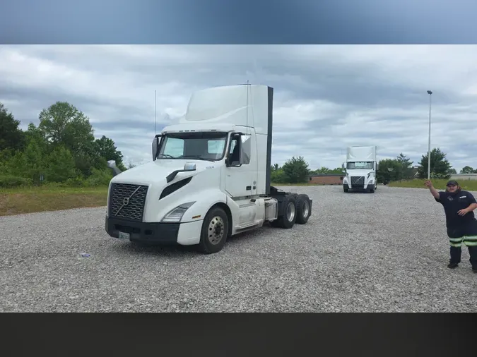 2018 Volvo VNL300