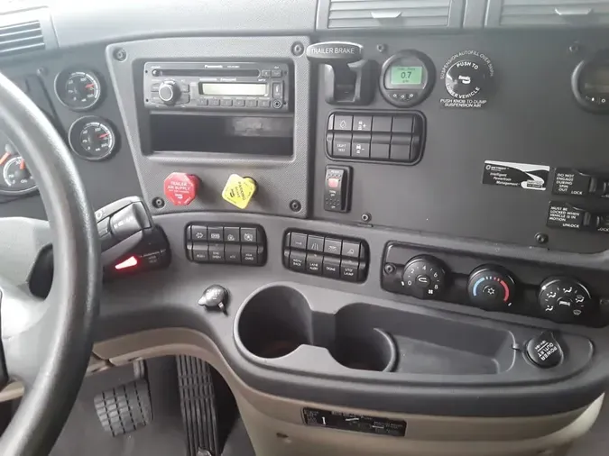 2018 FREIGHTLINER/MERCEDES CASCADIA 125