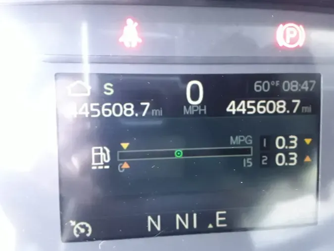 2019 VOLVO VNL64T-300