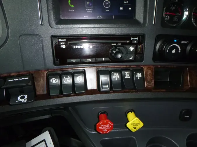 2024 Kenworth T680
