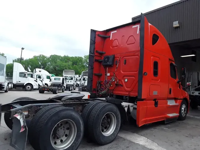 2020 FREIGHTLINER/MERCEDES NEW CASCADIA PX126643f8bff8c0145fe2d5a717fa258a2752f