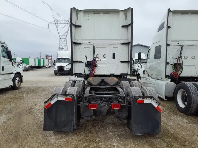 2020 NAVISTAR INTERNATIONAL LT625 SLPR CAB