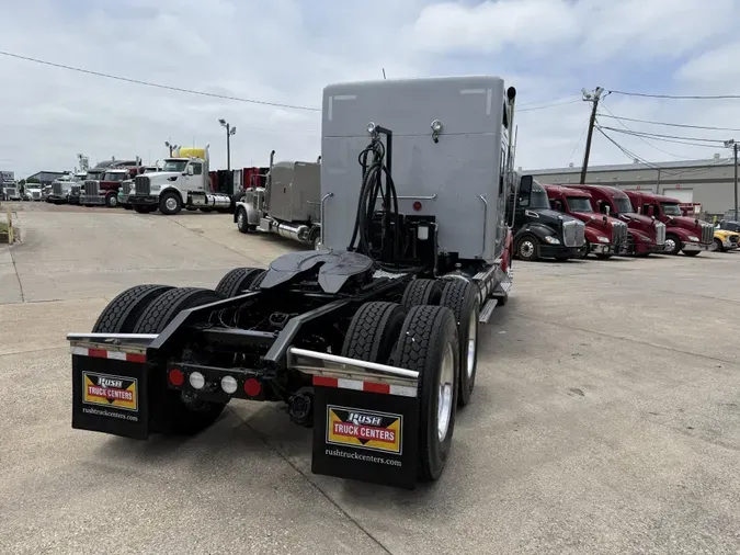 2019 Kenworth T880