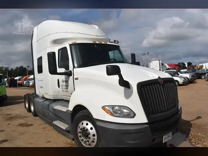 2019 INTERNATIONAL LT