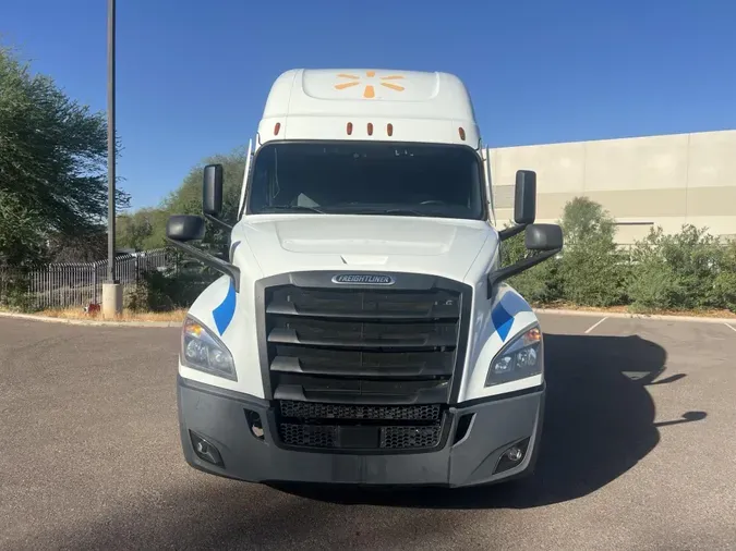 2020 Freightliner Cascadia