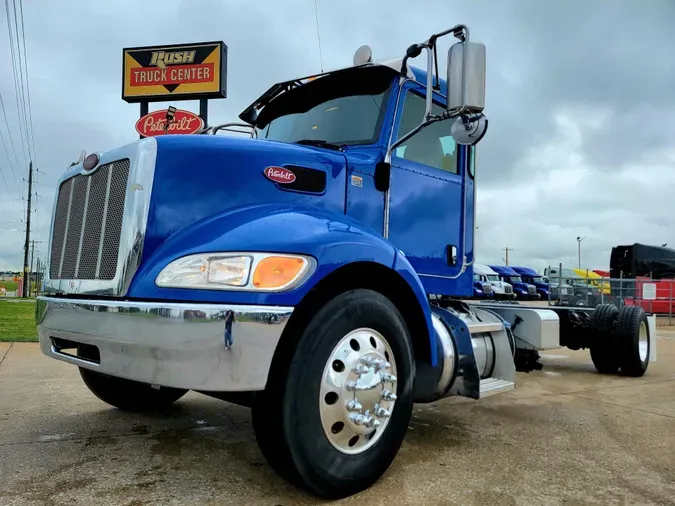 2021 Peterbilt 337