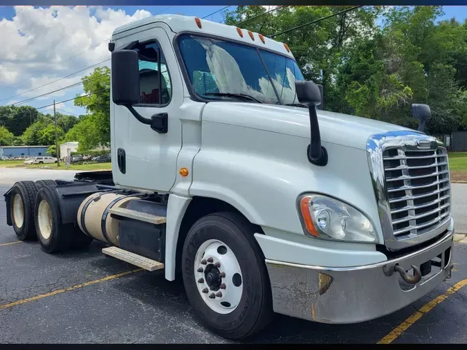 2018 FREIGHTLINER/MERCEDES CASCADIA 125