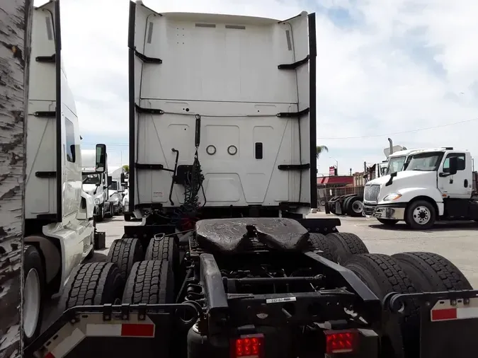 2020 NAVISTAR INTERNATIONAL LT625 SLPR CAB