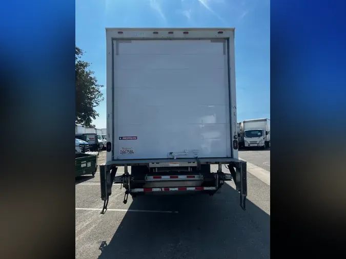 2018 FREIGHTLINER M2 106
