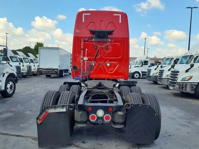 2019 FREIGHTLINER NEW CASCADIA PX12664