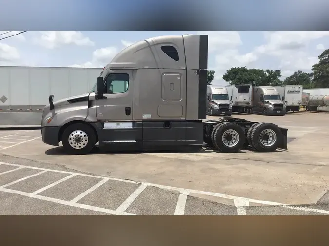 2024 Freightliner Cascadia