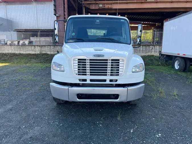 2017 FREIGHTLINER/MERCEDES M2 106