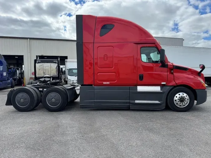 2021 Freightliner Cascadia