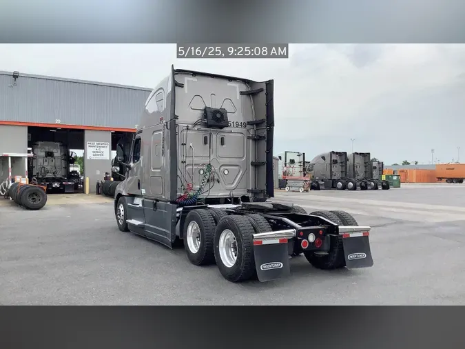 2021 Freightliner Cascadia