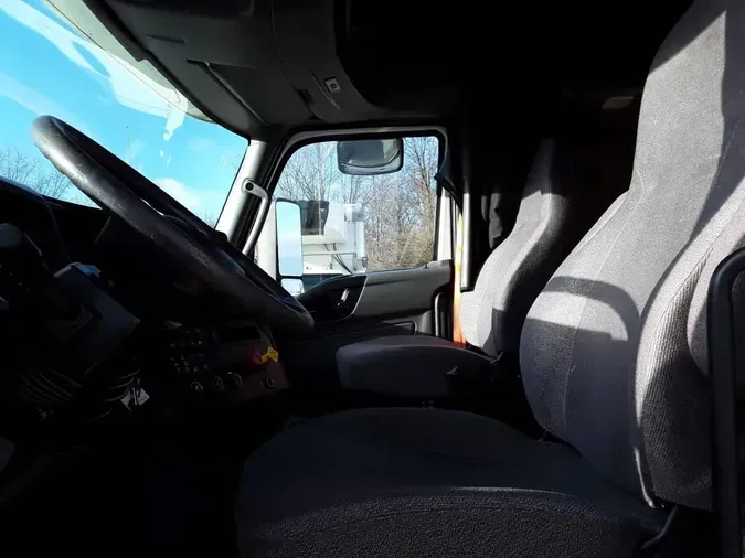 2020 NAVISTAR INTERNATIONAL LT625 SLPR CAB