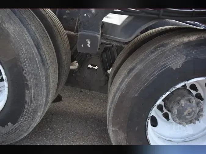 2006 MACK GRANITE CV713