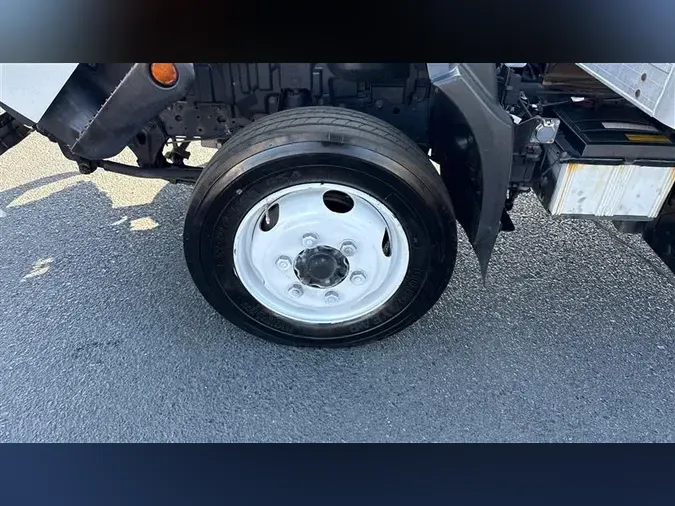2019 HINO 195