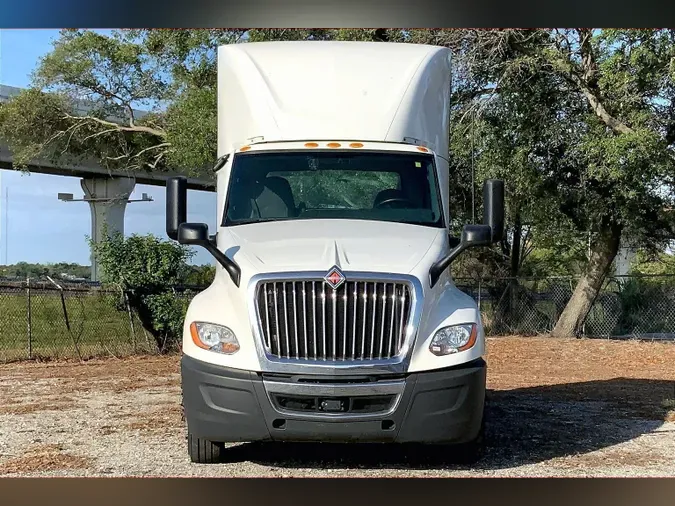 2021 INT LT625 6x4
